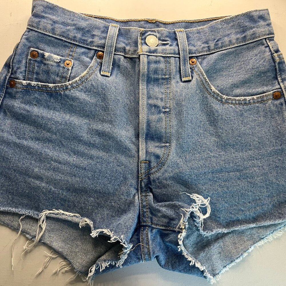 Levi's 501 Original Fit High-Rise Short
